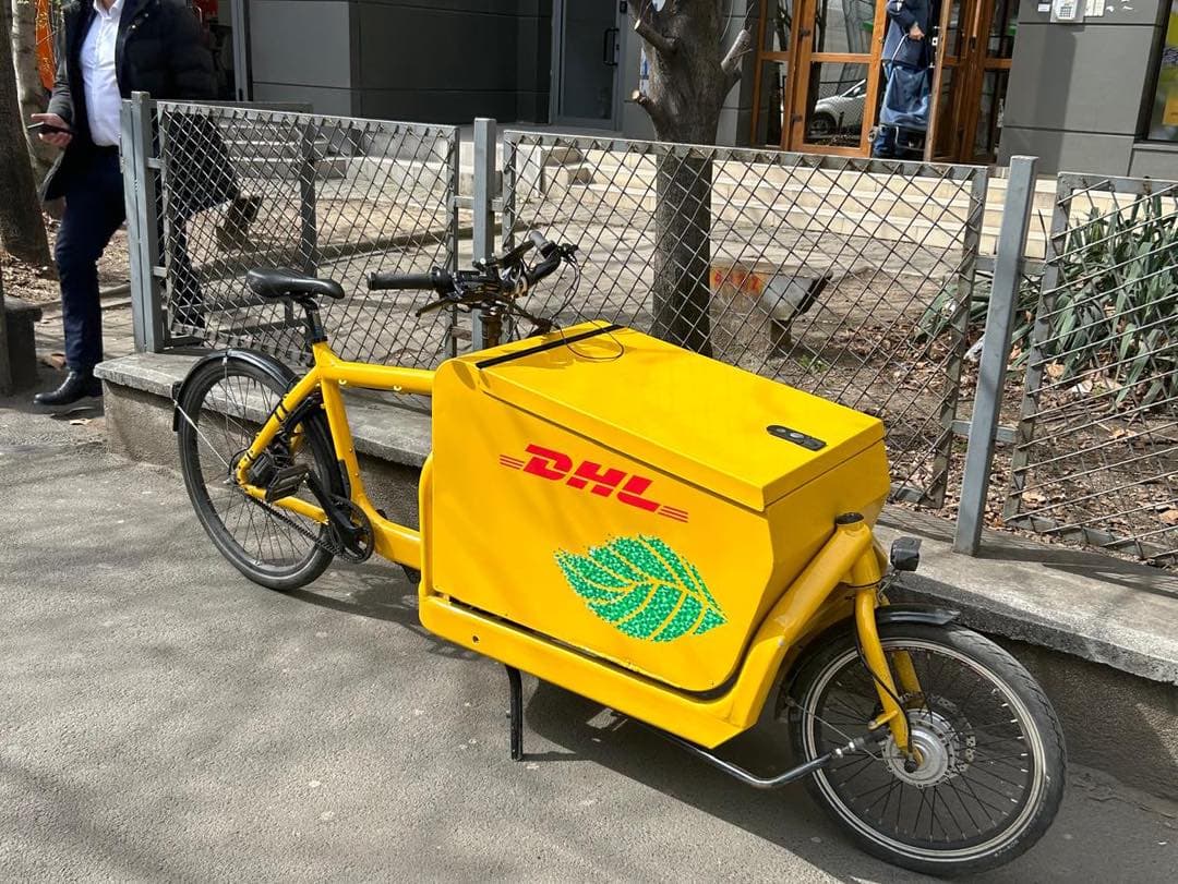 Bullitt branded DHL — livrări B2B în oraș