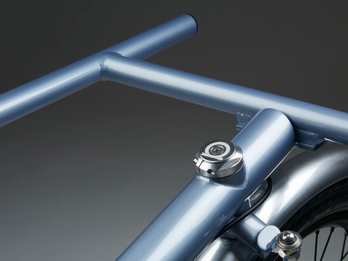 Omnium × Cinelli Supercargo — ghidonul Riserbar silver și capacul de cuvetărie