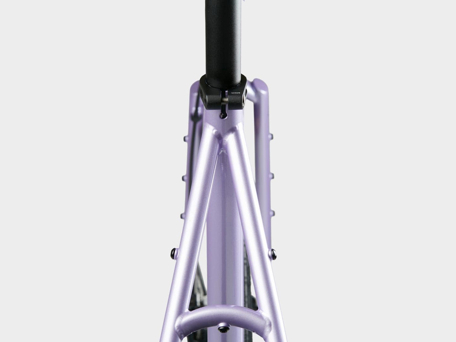 Omnium CXC V4 Lilac — direcție și furcă